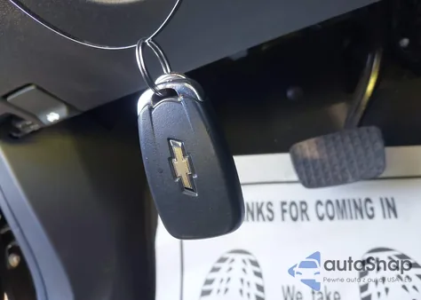 2019 Chevrolet Equinox Ls from USA, damaged, VIN 3GNAXHEV3KL320557